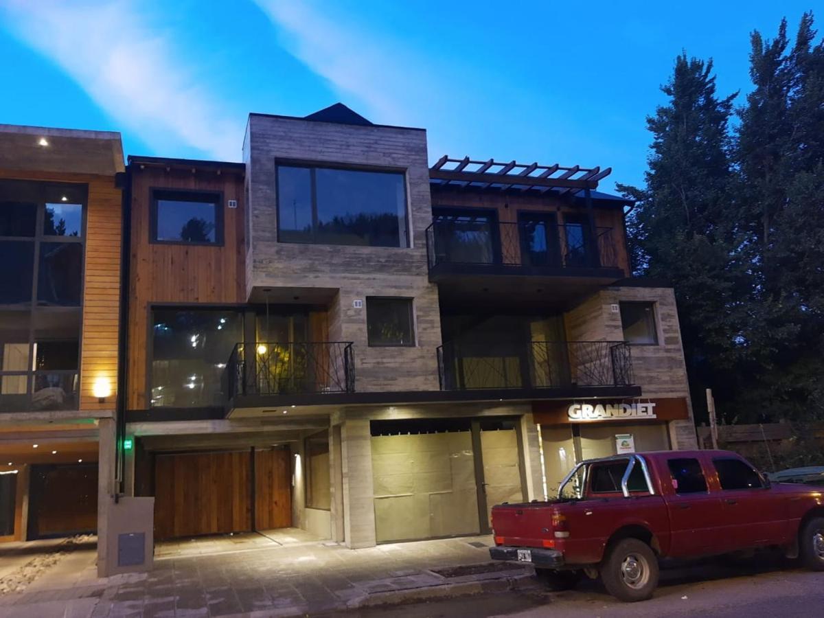 Aluen Villegas - Andarlibre San Martin de los Andes Exterior photo
